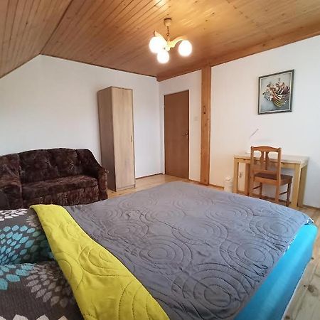 Pokoj W Warszawie-Wawer Varsovie Extérieur photo