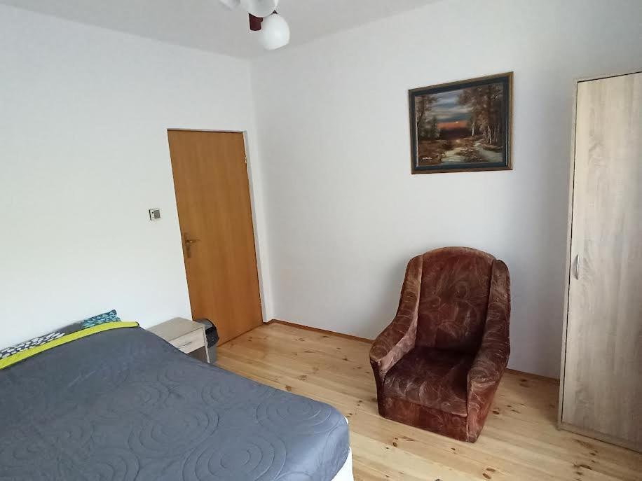 Pokoj W Warszawie-Wawer Varsovie Extérieur photo
